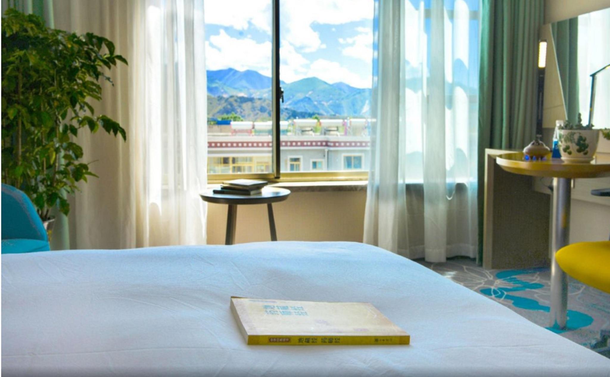 Holiday Inn Express Lhasa Potala Palace, An Ihg Hotel Buitenkant foto