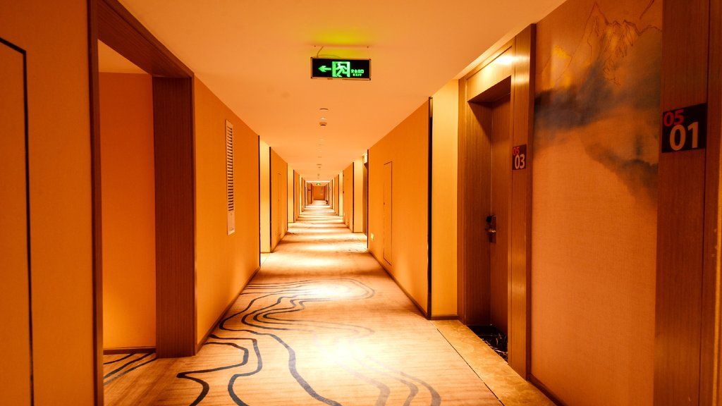 Holiday Inn Express Lhasa Potala Palace, An Ihg Hotel Buitenkant foto